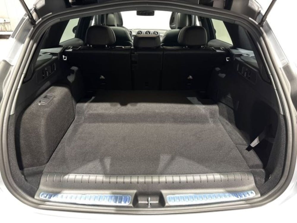 Mercedes-Benz EQE usata a Bologna (8)