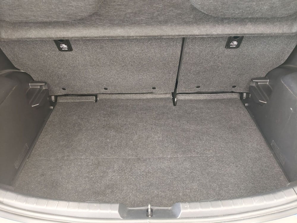 Toyota Yaris usata a Roma (14)