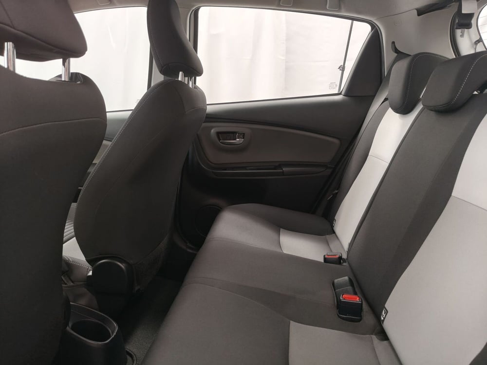 Toyota Yaris usata a Roma (16)