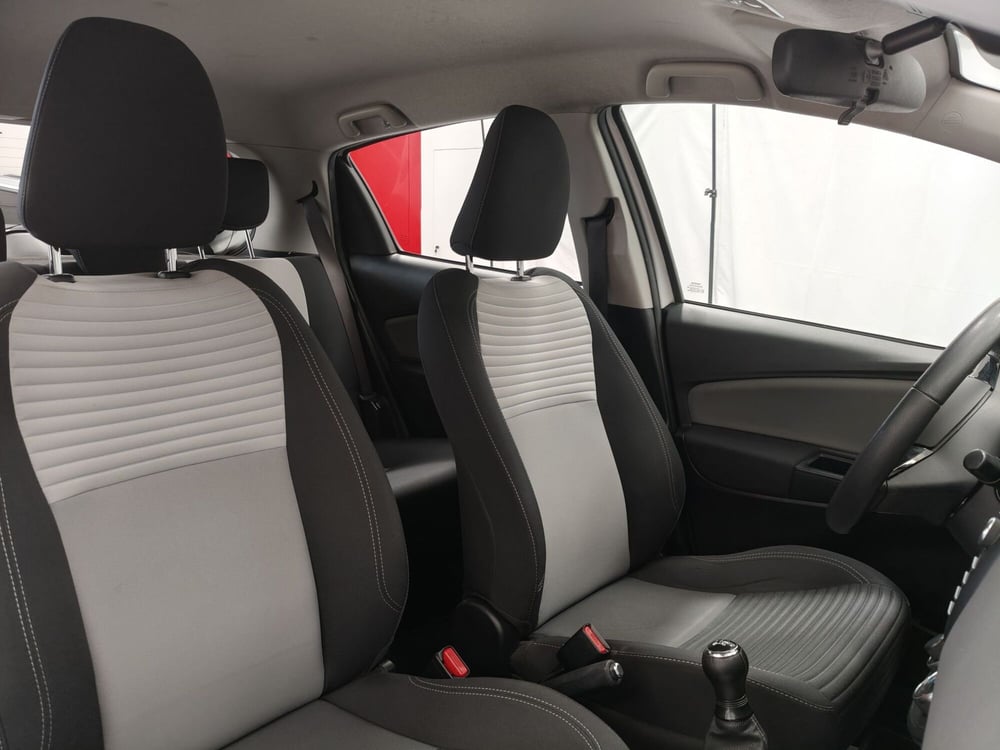 Toyota Yaris usata a Roma (7)