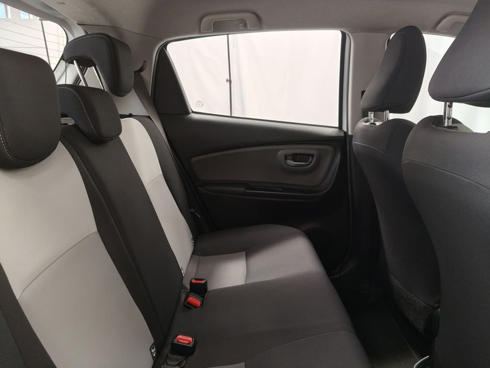 Toyota Yaris usata a Roma (8)