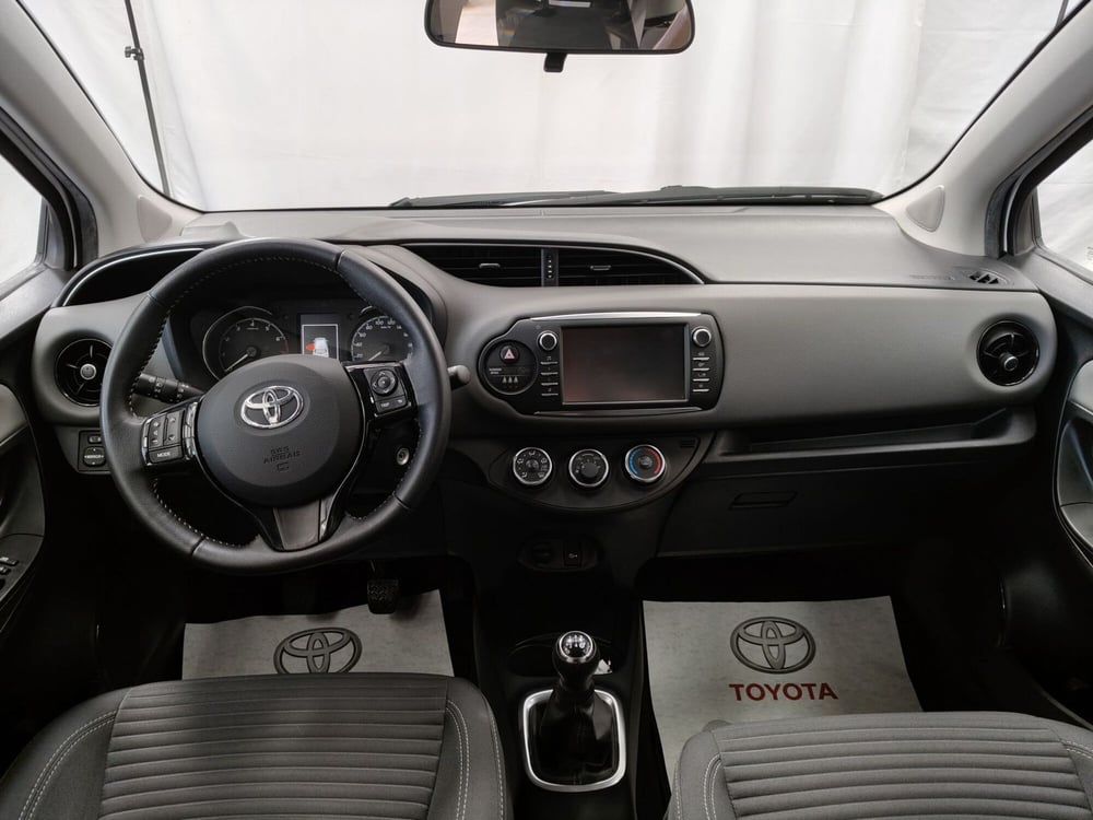 Toyota Yaris usata a Roma (9)