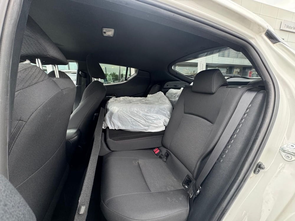 Toyota Toyota C-HR usata a Modena (14)