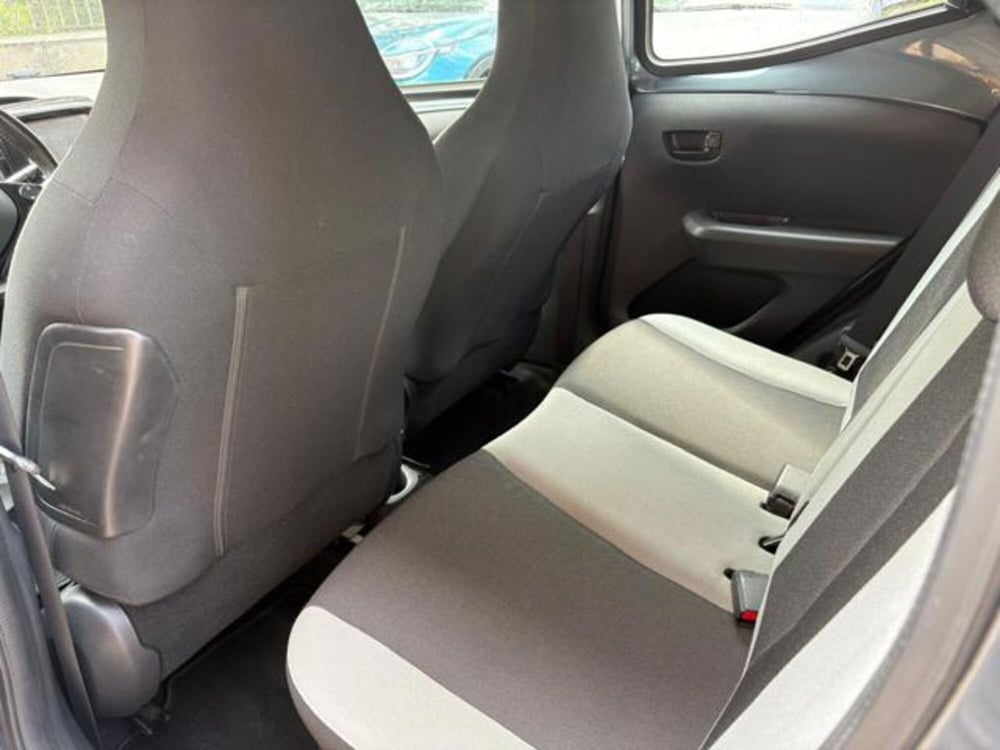 Toyota Aygo usata a Roma (12)