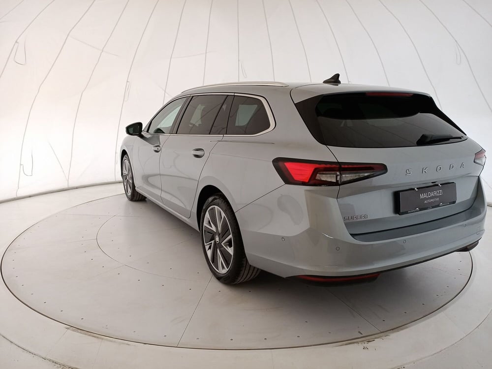 Skoda Superb usata a Lecce (4)