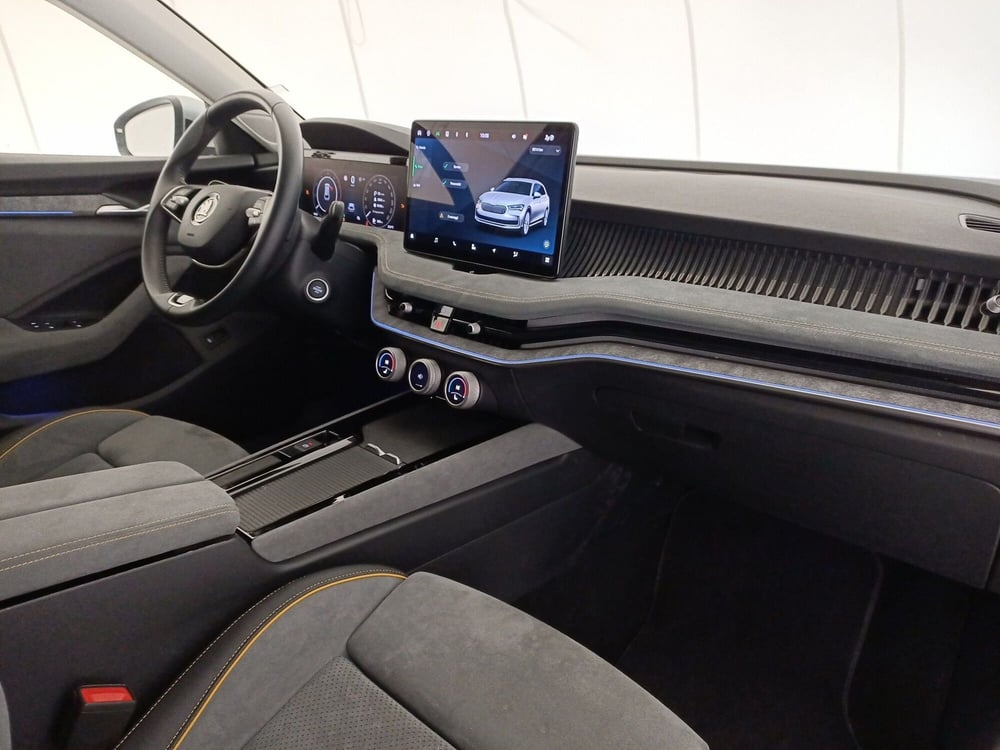 Skoda Superb usata a Lecce (7)