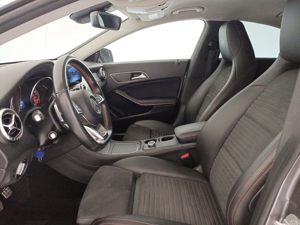 Mercedes-Benz CLA usata a Bari (6)