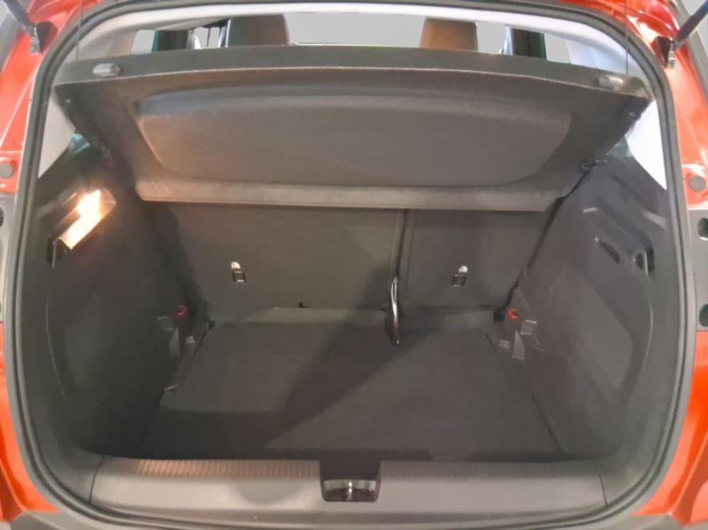 Opel Crossland usata a Genova (17)