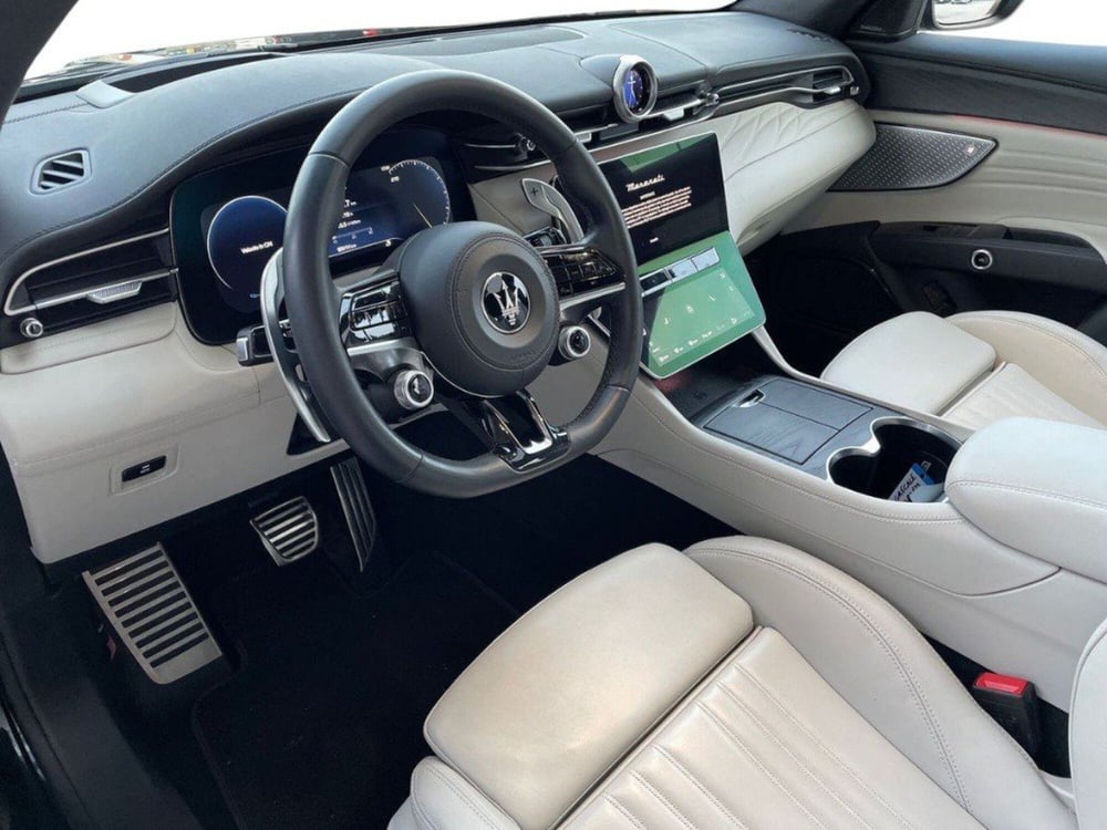 Maserati Grecale usata a Rimini (16)