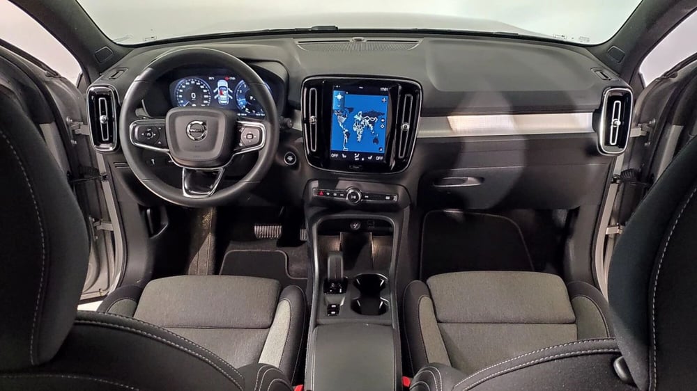 Volvo XC40 usata a Como (5)