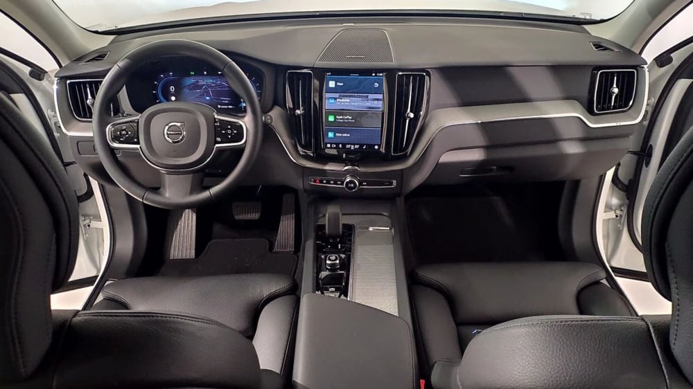 Volvo XC60 usata a Como (5)