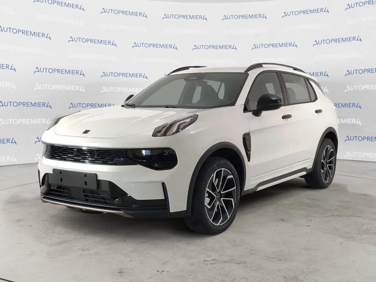 Lynk & Co 01 nuova a Como