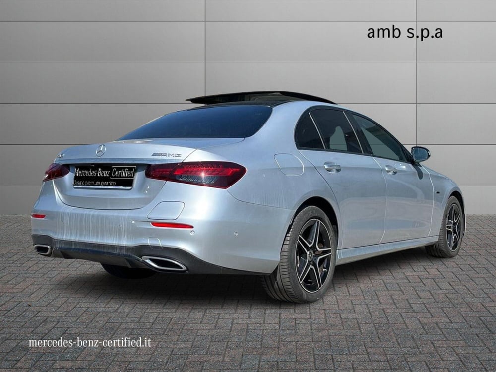 Mercedes-Benz Classe E usata a Napoli (2)
