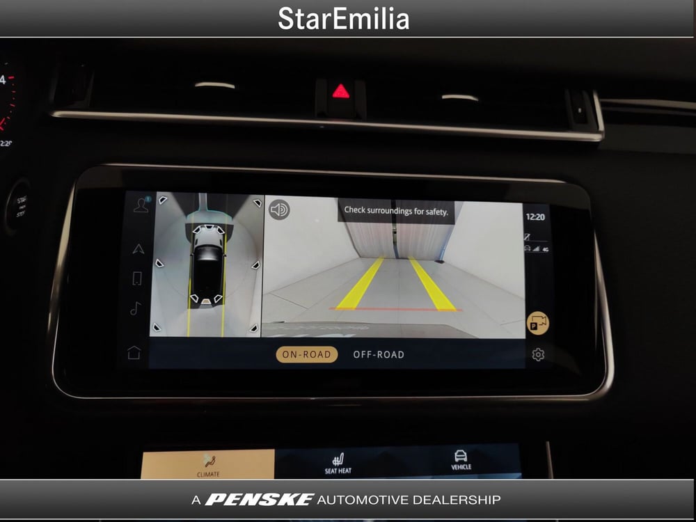 Land Rover Range Rover Velar usata a Ferrara (13)
