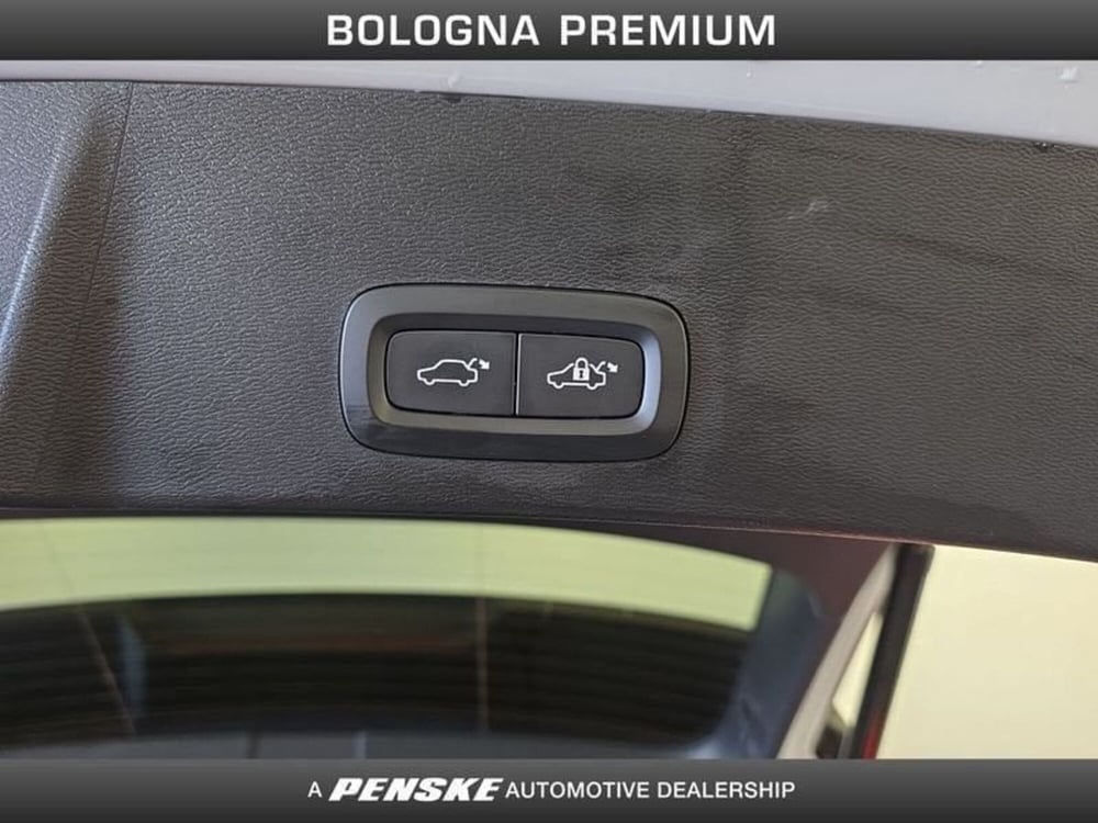 Volvo XC40 usata a Bologna (8)