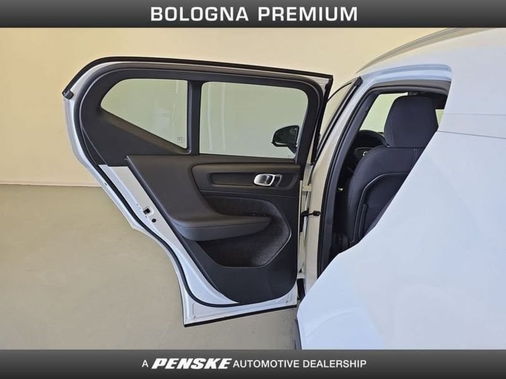 Volvo XC40 usata a Bologna (11)
