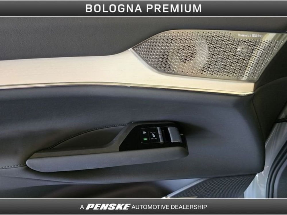 Volvo EX90 usata a Bologna (10)