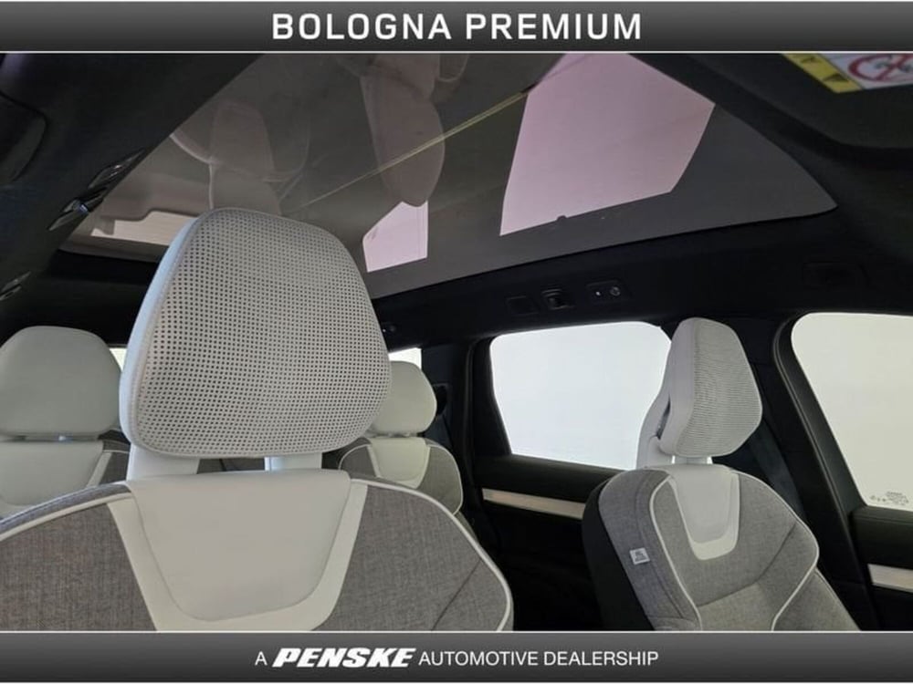 Volvo EX90 usata a Bologna (20)