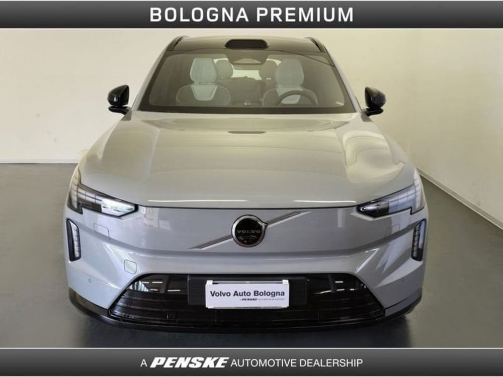 Volvo EX90 usata a Bologna (4)