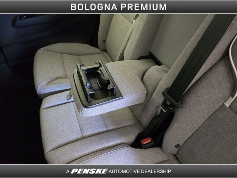 Volvo EX90 usata a Bologna (9)