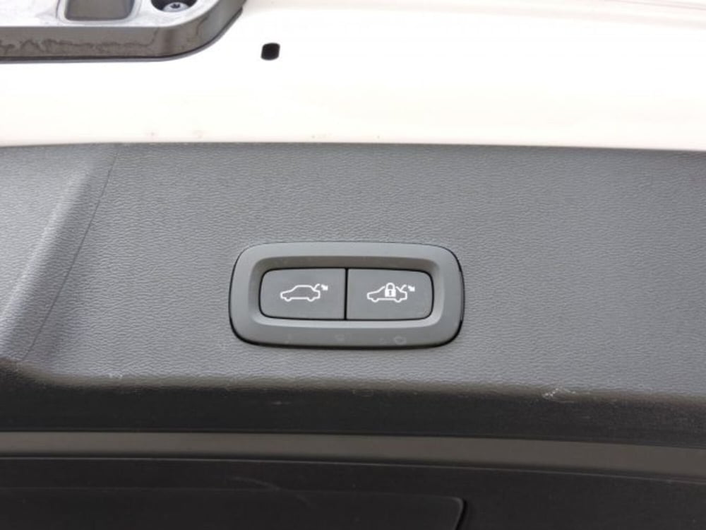 Volvo XC40 usata a Firenze (7)