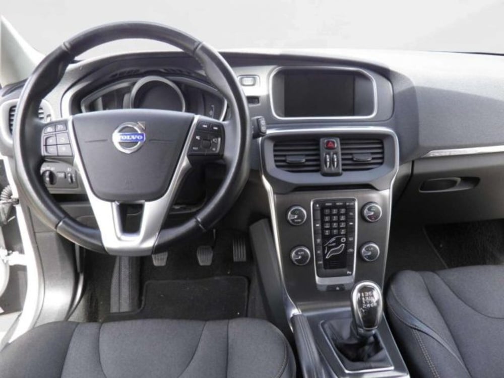 Volvo V40 Cross Country usata a Firenze (14)