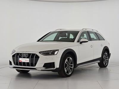 Audi A4 Allroad Allroad 40 2.0 tdi mhev Identity Contrast quattro 204cv s-tronic del 2022 usata a Asti