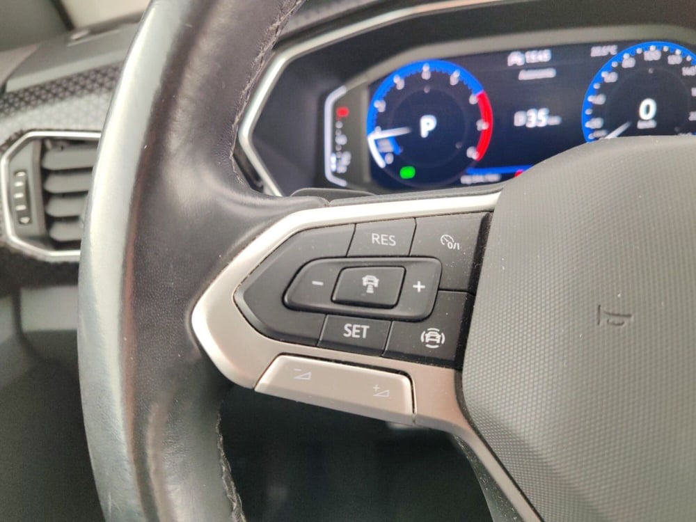 Volkswagen T-Cross usata a Massa-Carrara (14)