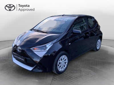 Toyota Aygo Connect 1.0 VVT-i 72 CV 5 porte x-play del 2020 usata a Foligno