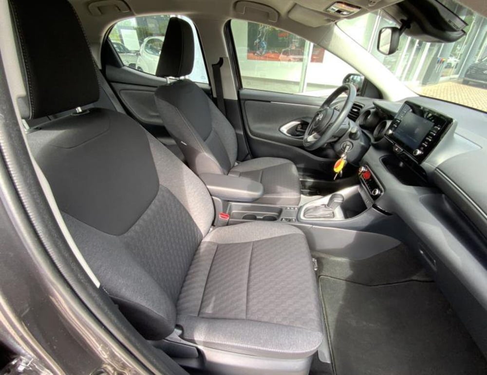 Toyota Yaris usata a Perugia (8)