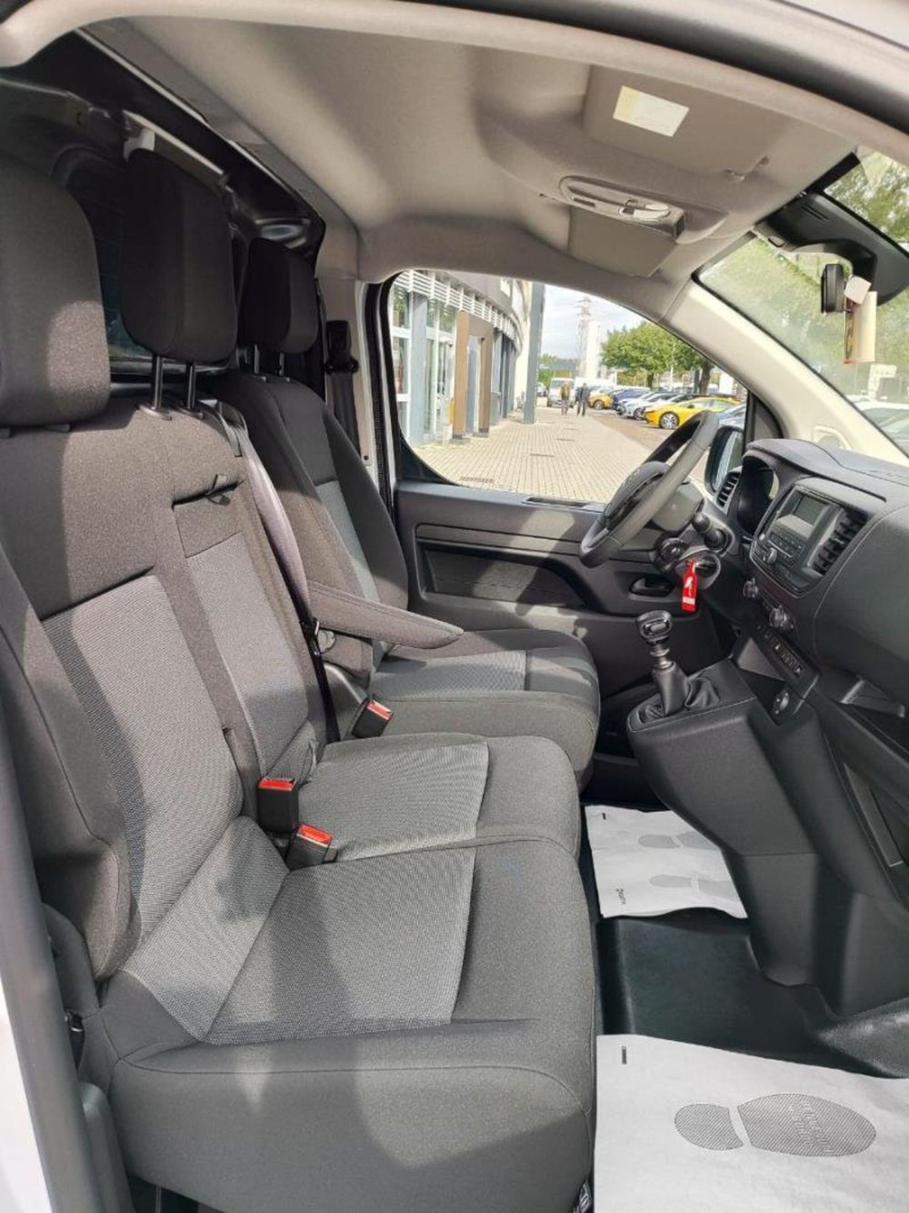 Toyota Proace nuova a Arezzo (6)