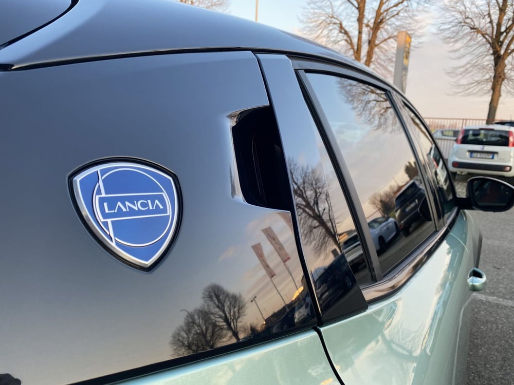 Lancia Ypsilon usata a Modena (17)
