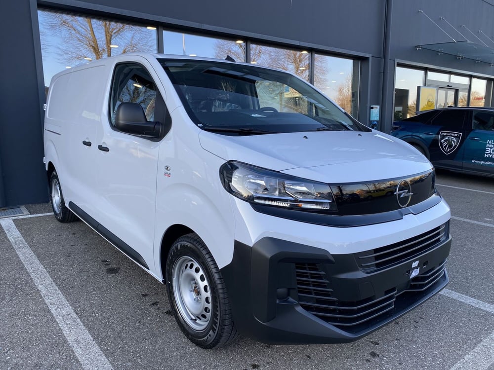Opel Vivaro Furgone nuova a Modena (9)