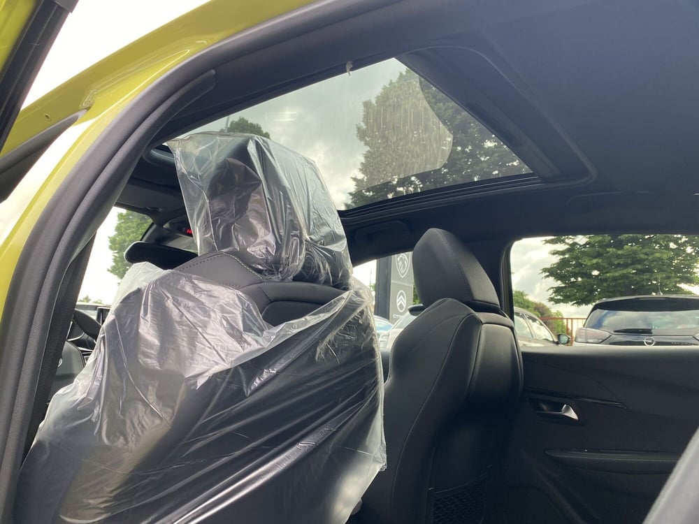 Peugeot 208 nuova a Modena (12)