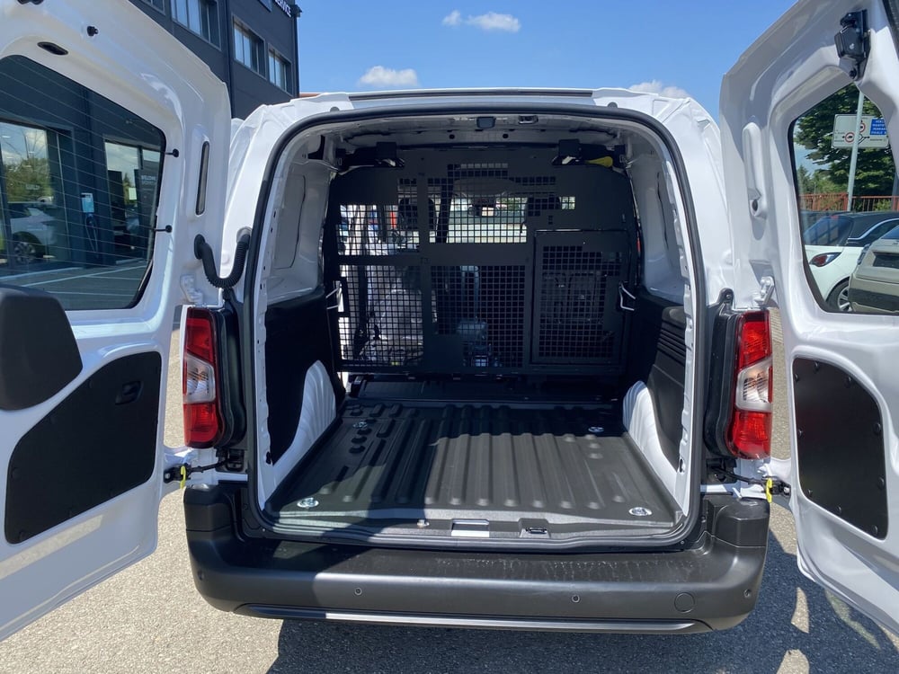Peugeot Partner Furgone nuova a Modena (17)