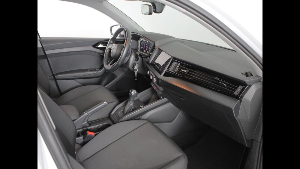 Audi A1 allstreet usata a Palermo (9)