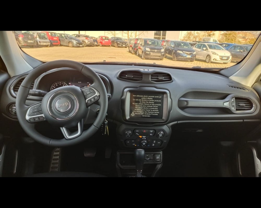 Jeep Renegade nuova a Lucca (13)