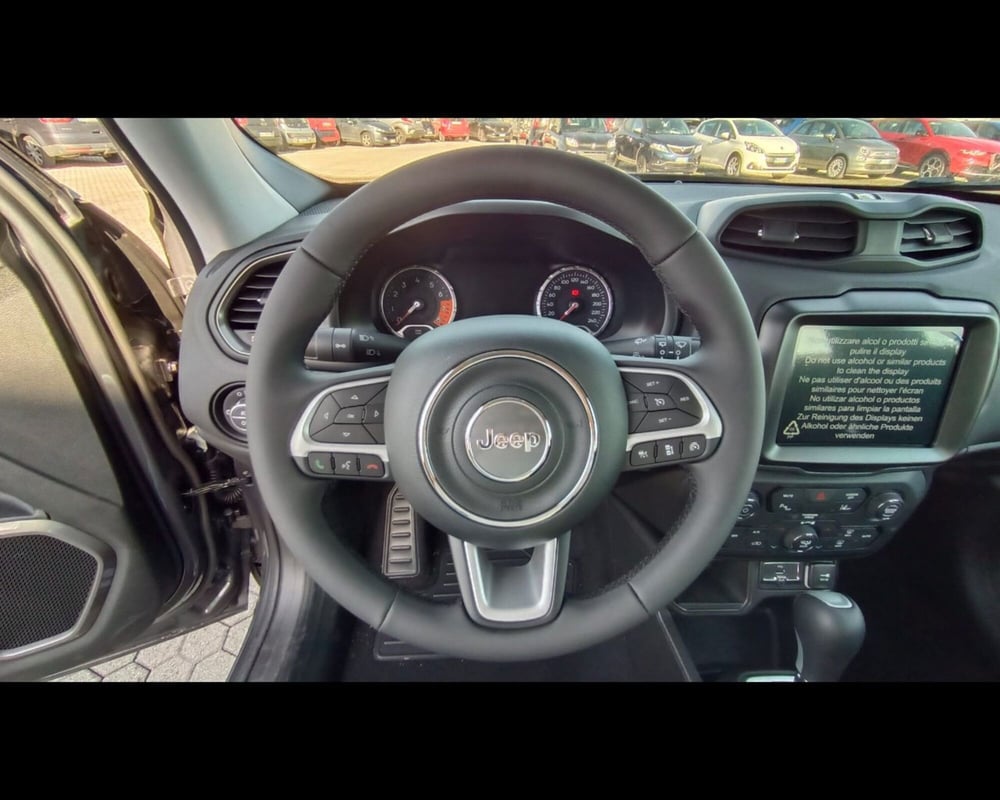 Jeep Renegade nuova a Lucca (14)