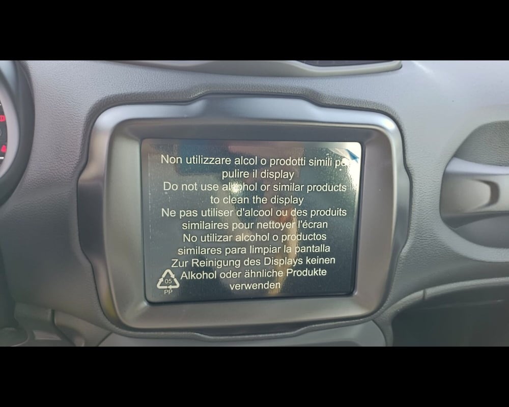 Jeep Renegade nuova a Lucca (16)