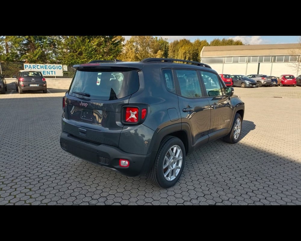 Jeep Renegade nuova a Lucca (3)