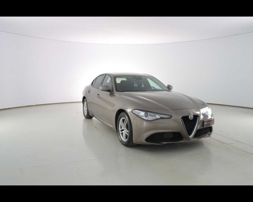 Alfa Romeo Giulia usata a Bologna (3)