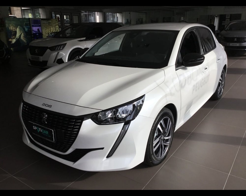 Peugeot 208 nuova a Varese