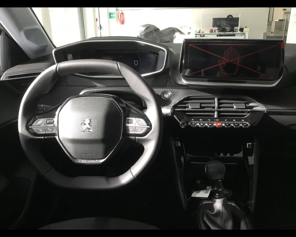 Peugeot 208 nuova a Varese (10)