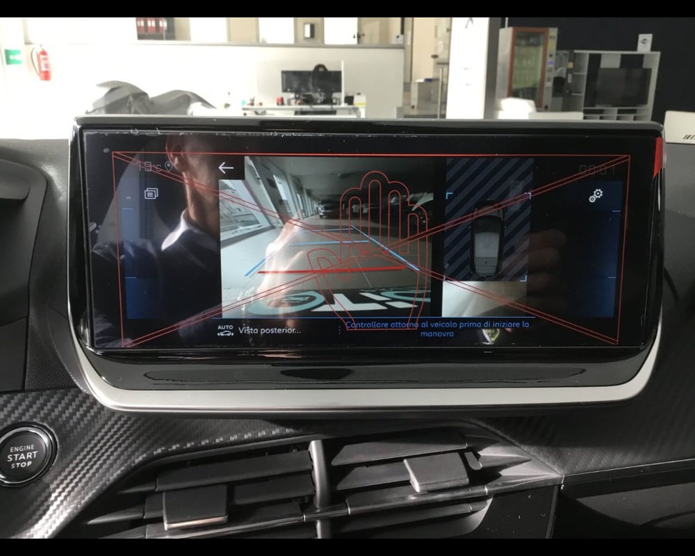 Peugeot 208 nuova a Varese (13)