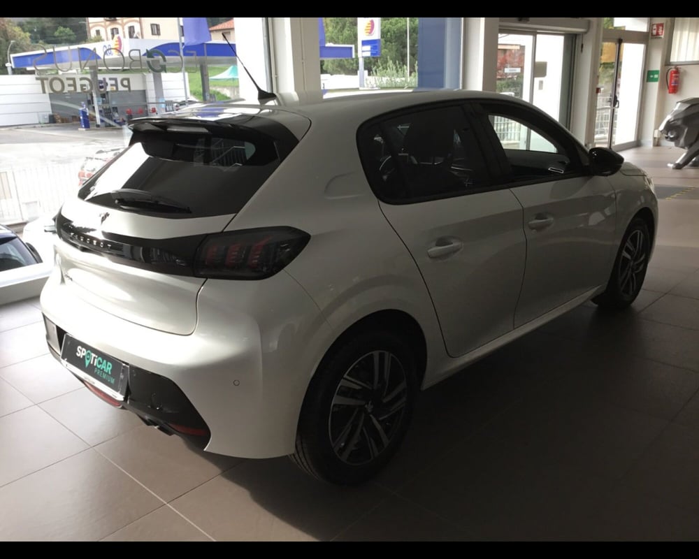 Peugeot 208 nuova a Varese (5)