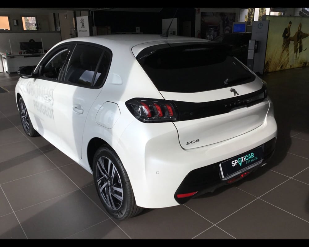 Peugeot 208 nuova a Varese (7)