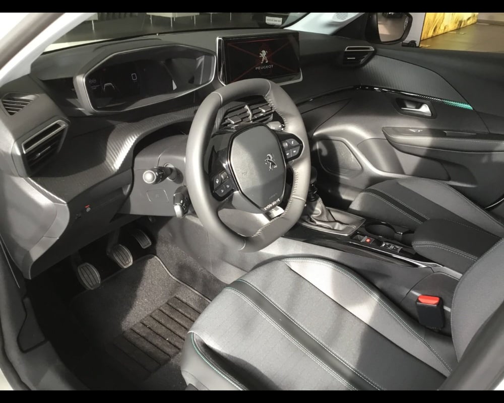 Peugeot 208 nuova a Varese (8)