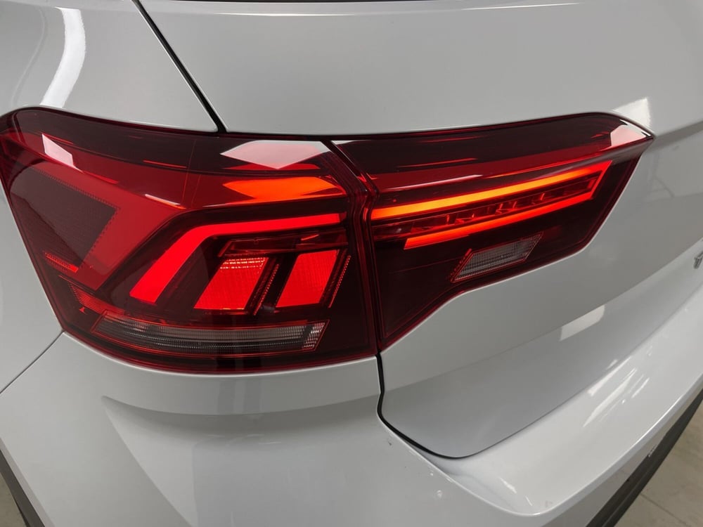 Volkswagen T-Roc usata a Varese (15)