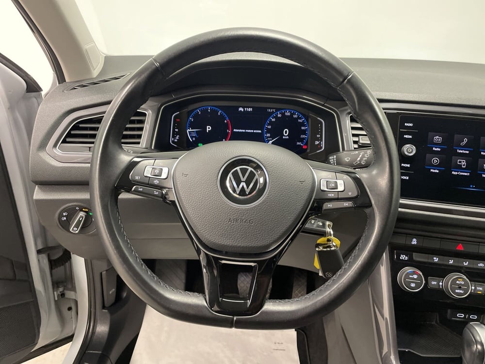 Volkswagen T-Roc usata a Varese (17)