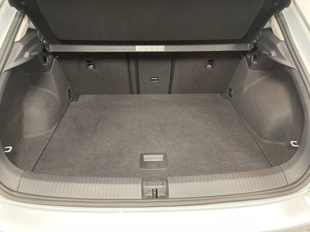 Volkswagen T-Roc usata a Varese (8)
